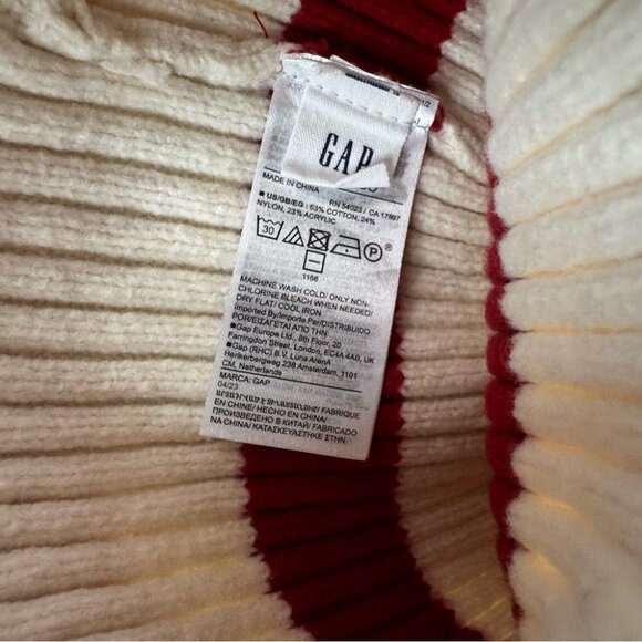 GAP hat beanie toque striped stripes warm cozy Knit Beanie in Cream and Red - Picture 3 of 3
